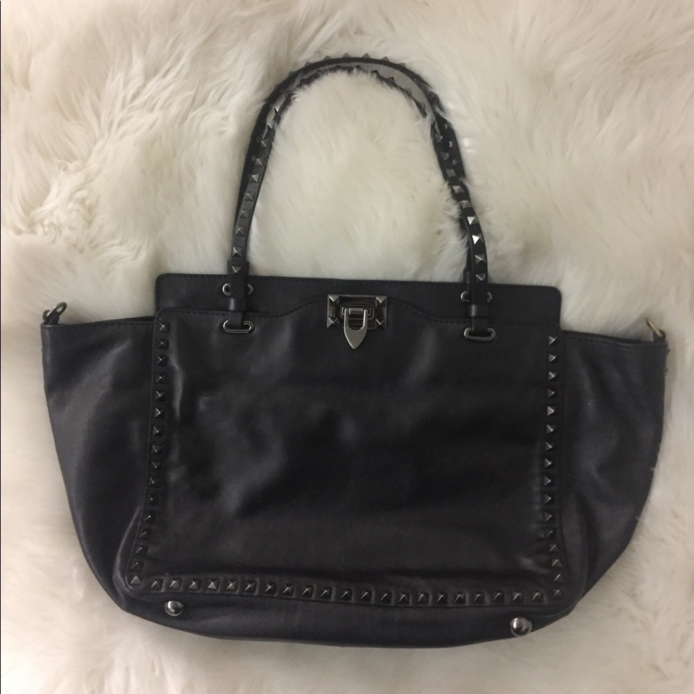 Authentic Valentino Rockstud Noir